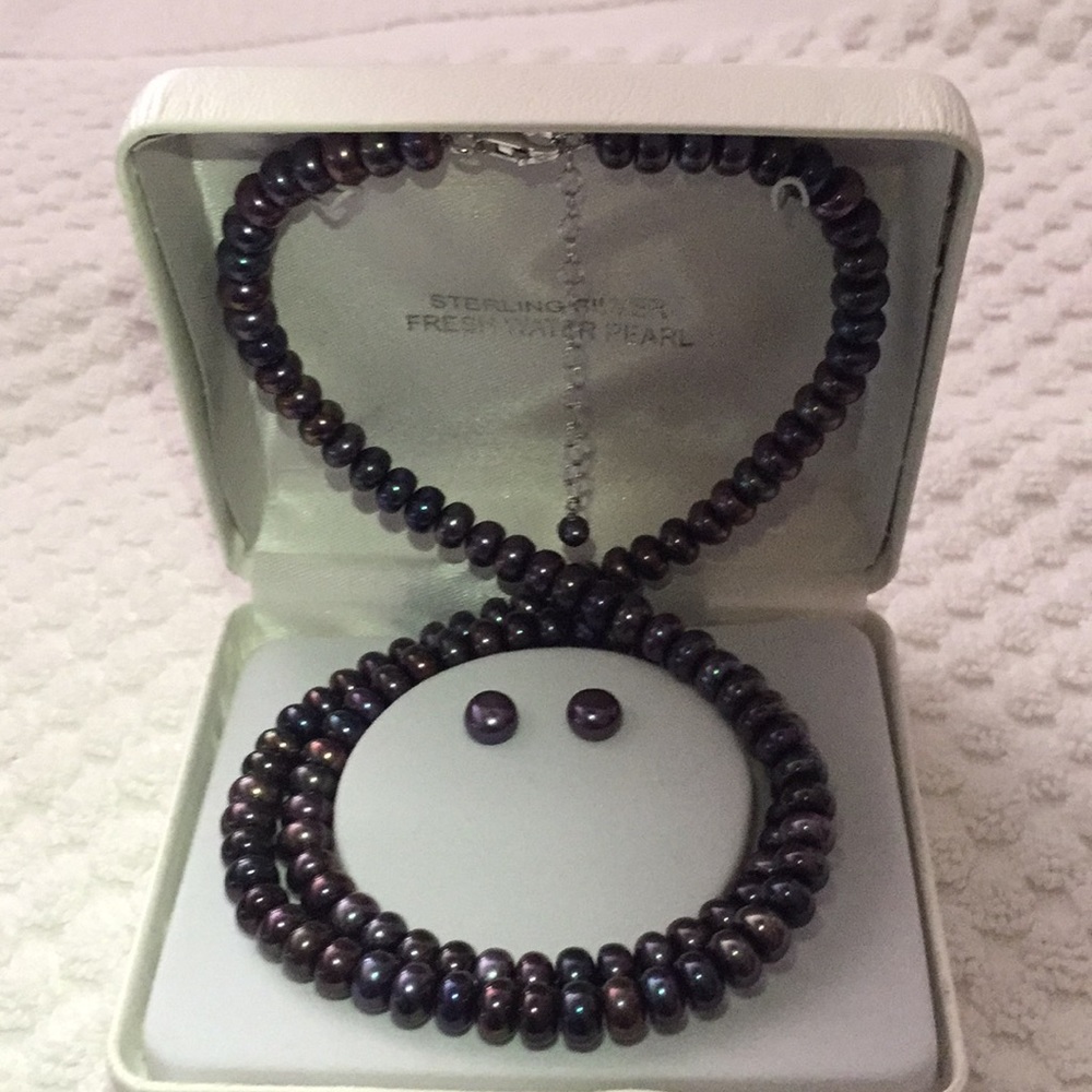 Freshwater Pearl Necklace Set